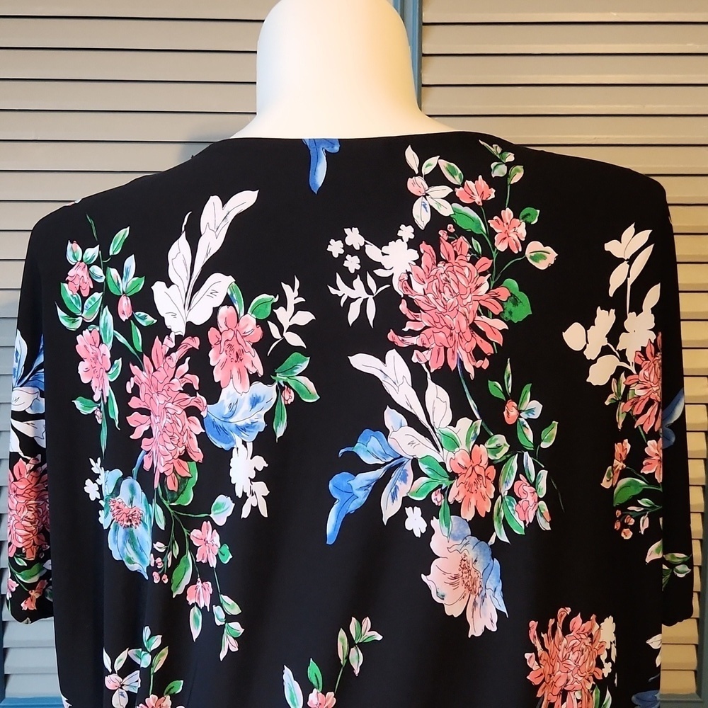 Rafaella Floral Print Top with Side Tie - Picture 8 of 11